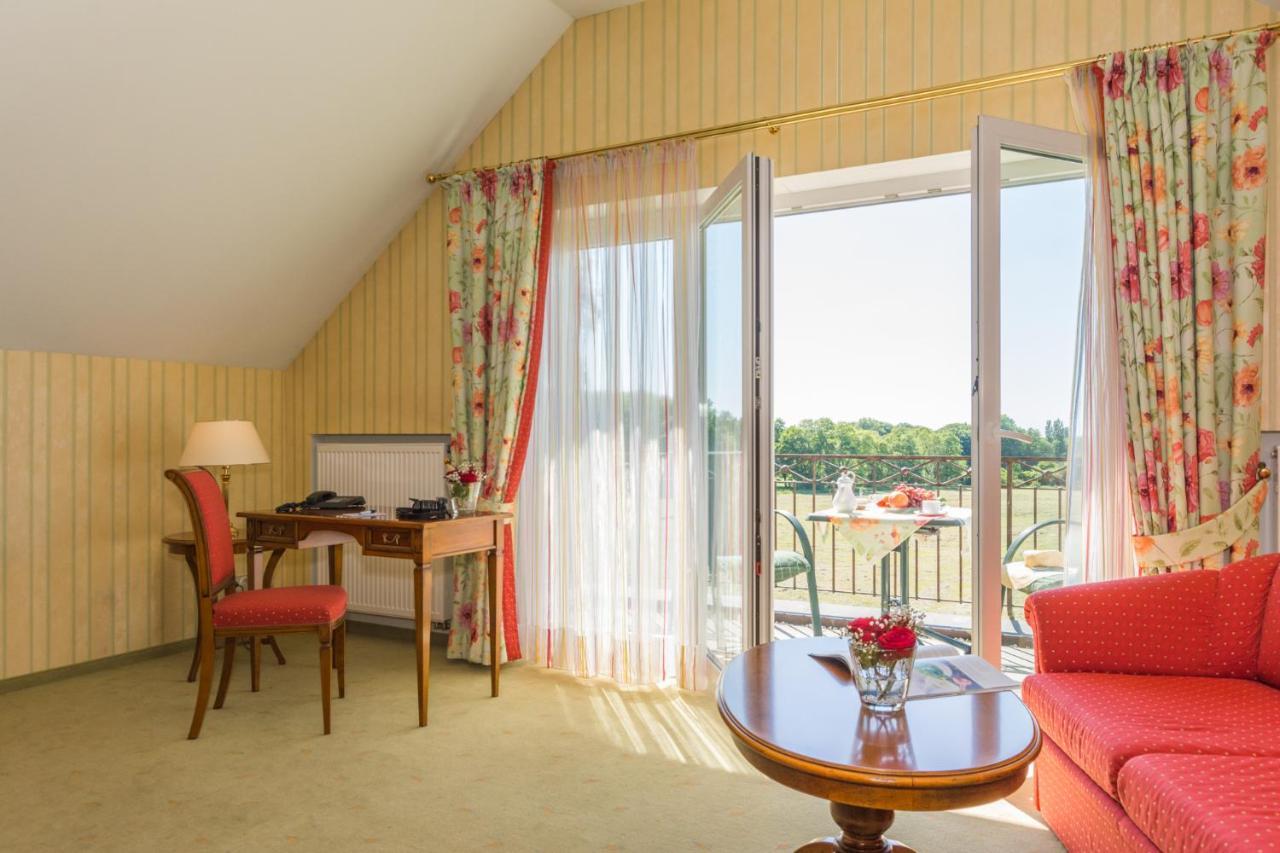 Lohmann'S Romantik Hotel Gravenberg Langenfeld  Esterno foto