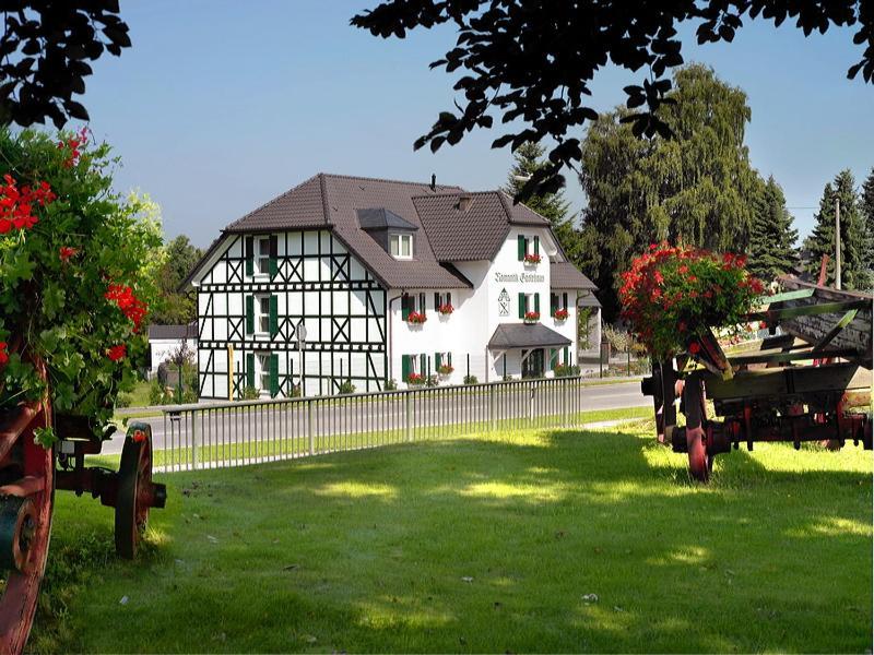 Lohmann'S Romantik Hotel Gravenberg Langenfeld  Esterno foto