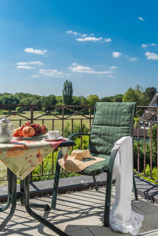 Lohmann'S Romantik Hotel Gravenberg Langenfeld  Esterno foto
